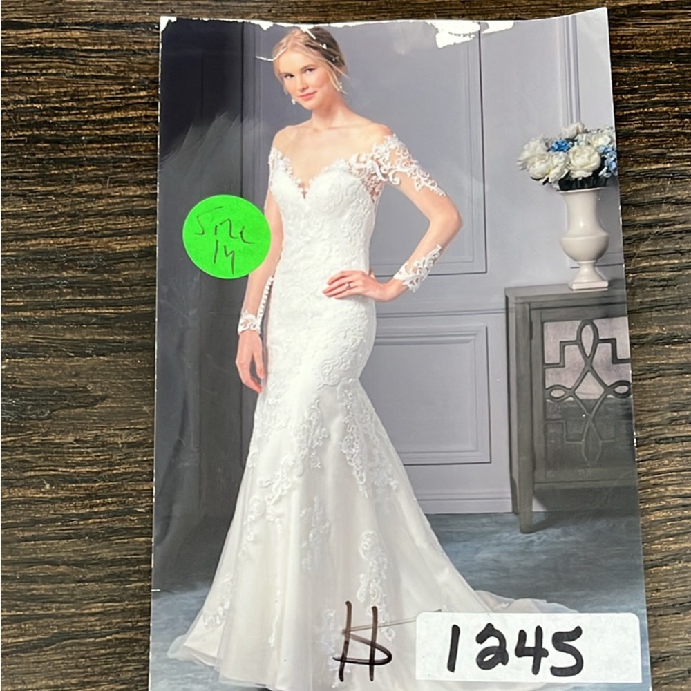 Beloved lace long sleeve wedding gown